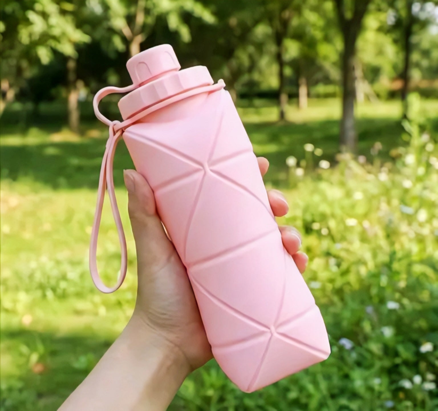 Collapsible Silicone Water Bottle Foldable, Leak-proof & BPA-Free Travel Water Bottle (Pink)